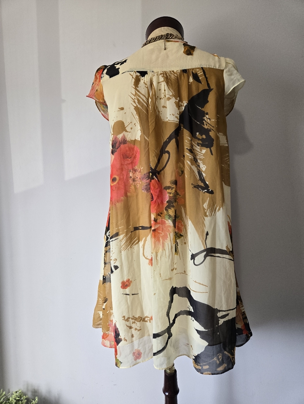Diane von Furstenberg Silk Botanical Abstract Cream,brown, Pink Midi Dress. 4 - Picture 7 of 12
